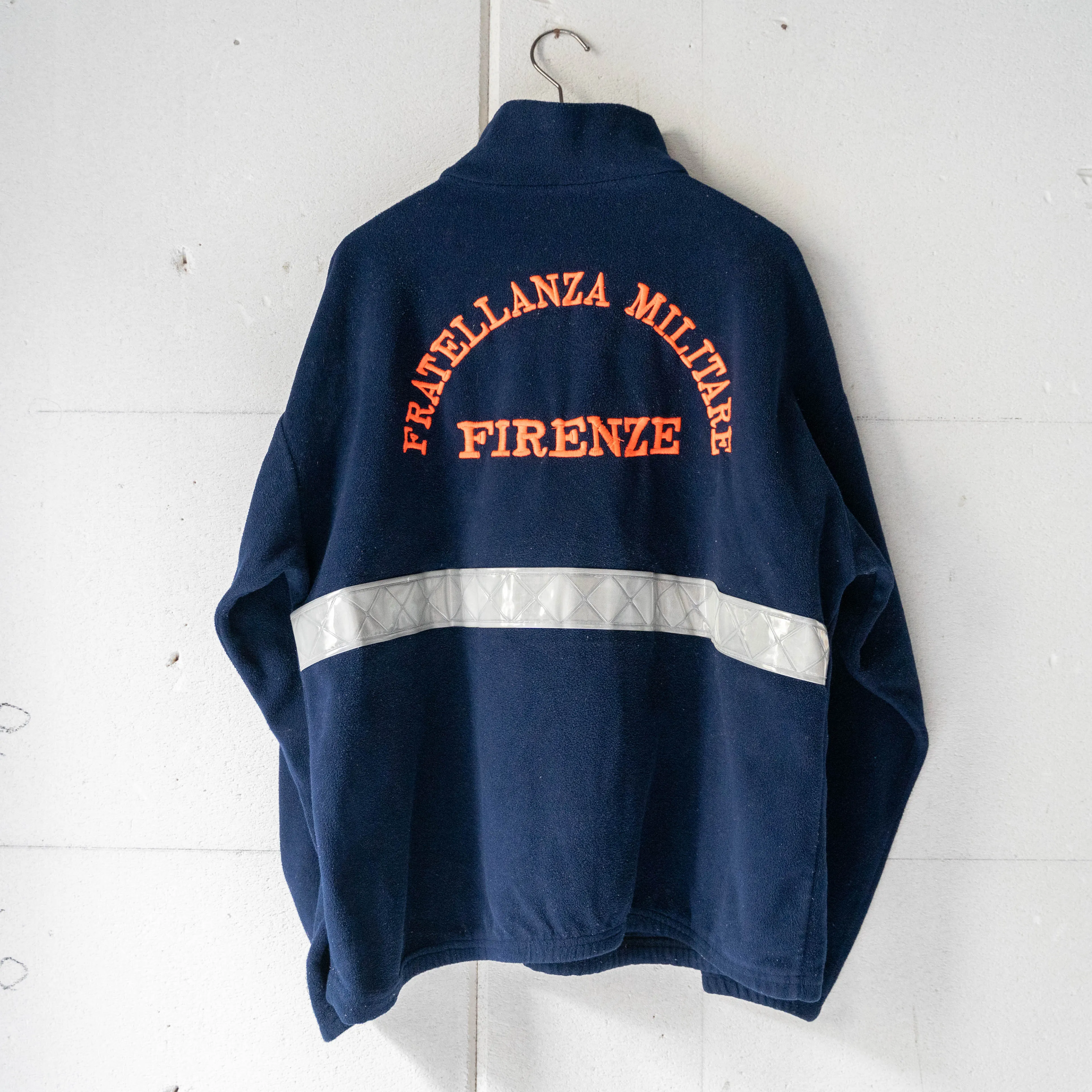 2000s Italy 'Fratellanza millitare firenze' navy color  half zip fleece jacket