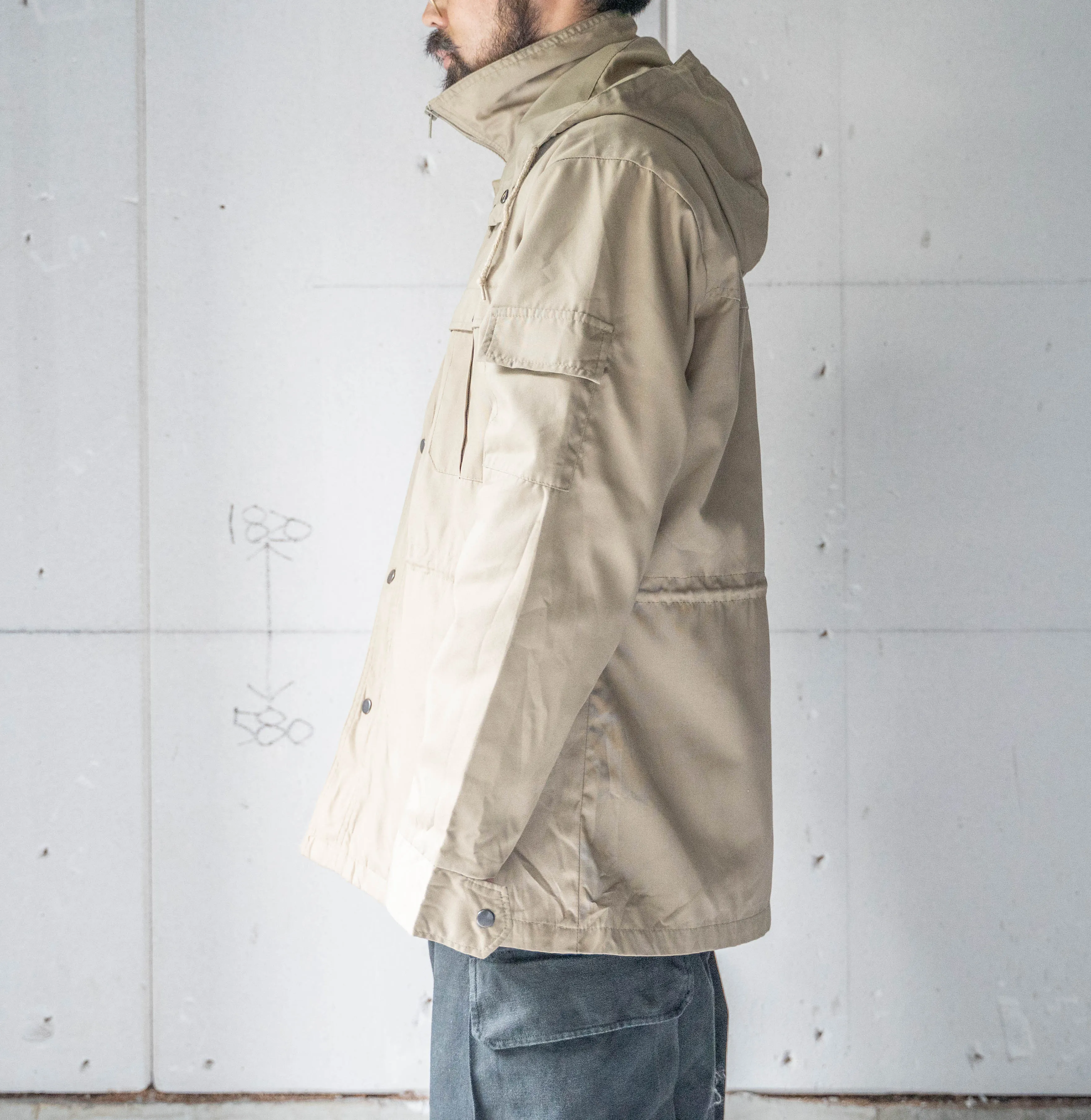 around 1980s Germany beige color 4 pockets jacket -removable hood-