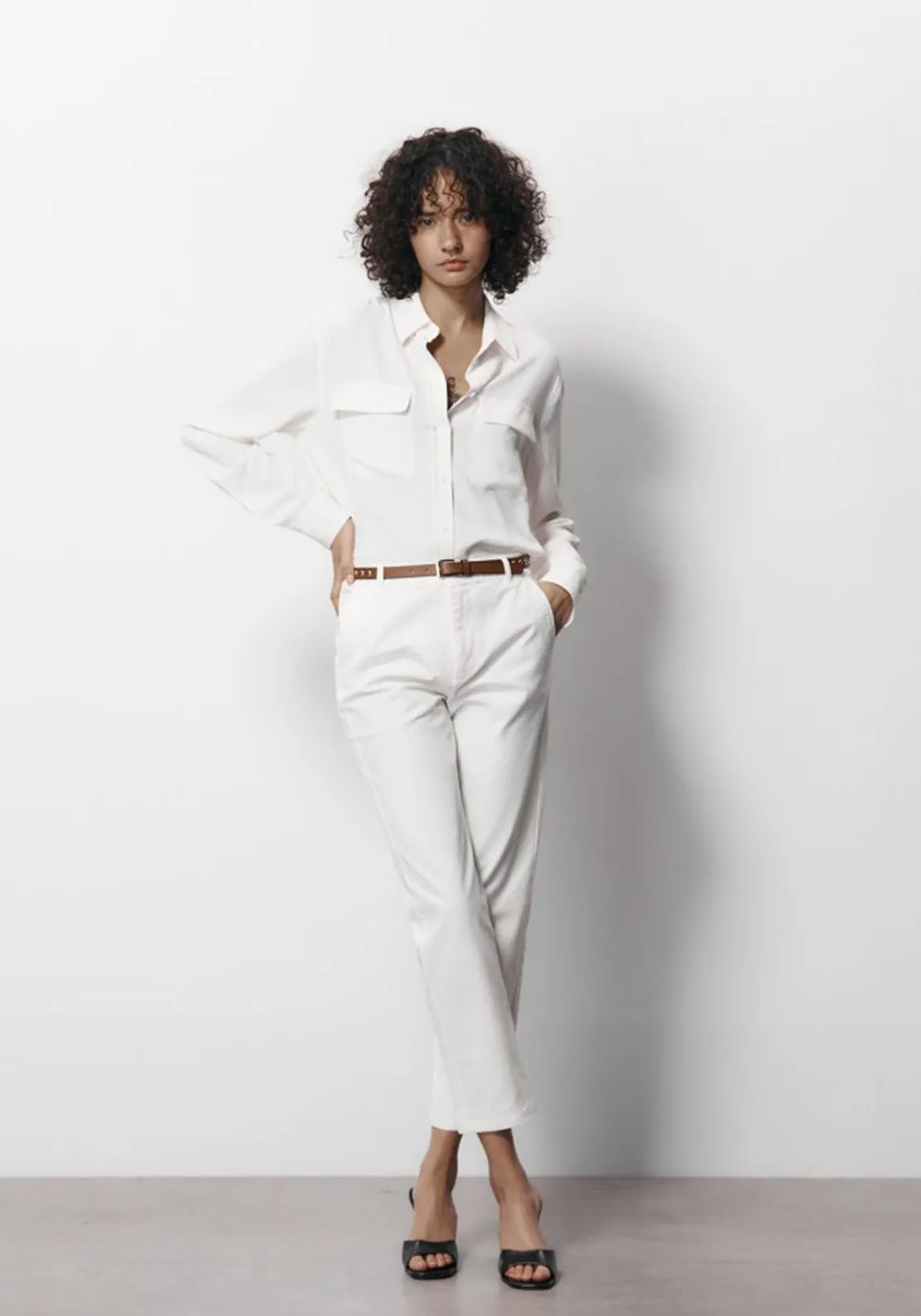 Belted chinos - White