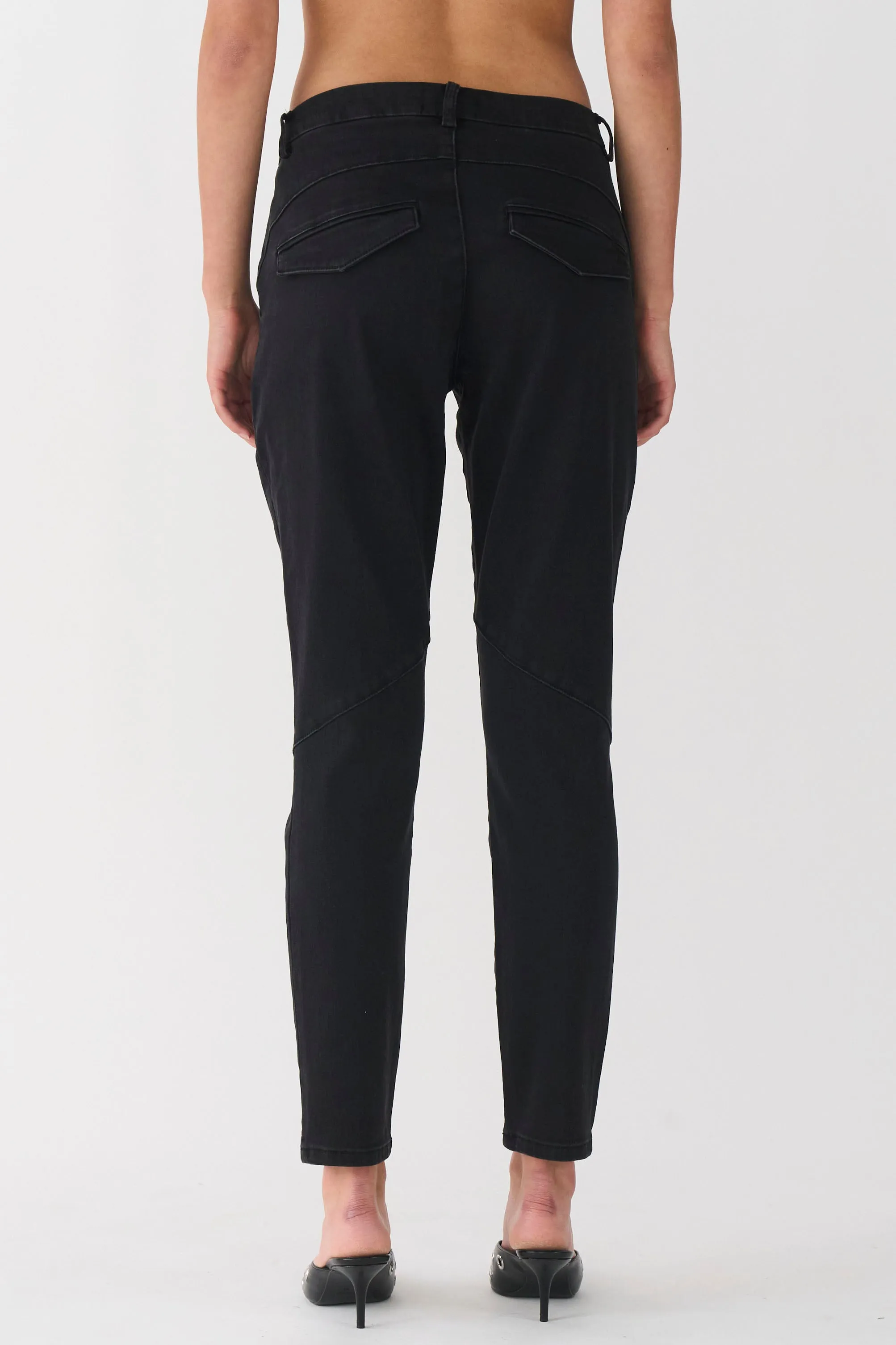 IVY-Karmey Chino Cool Black