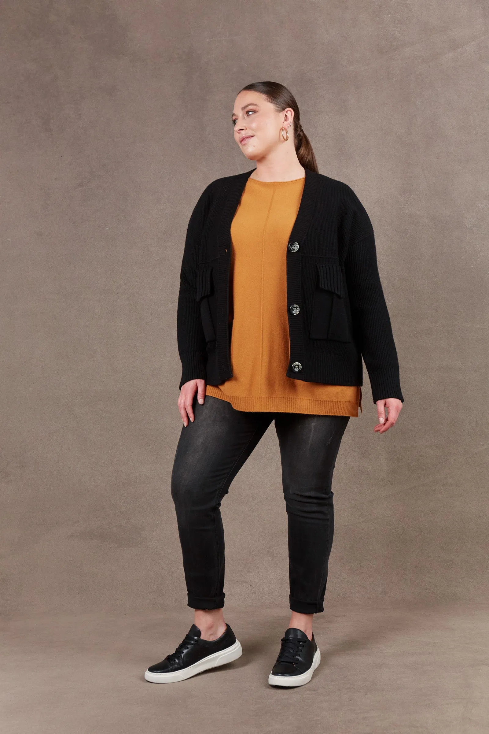 Nakako Pocket Cardigan - Ebony