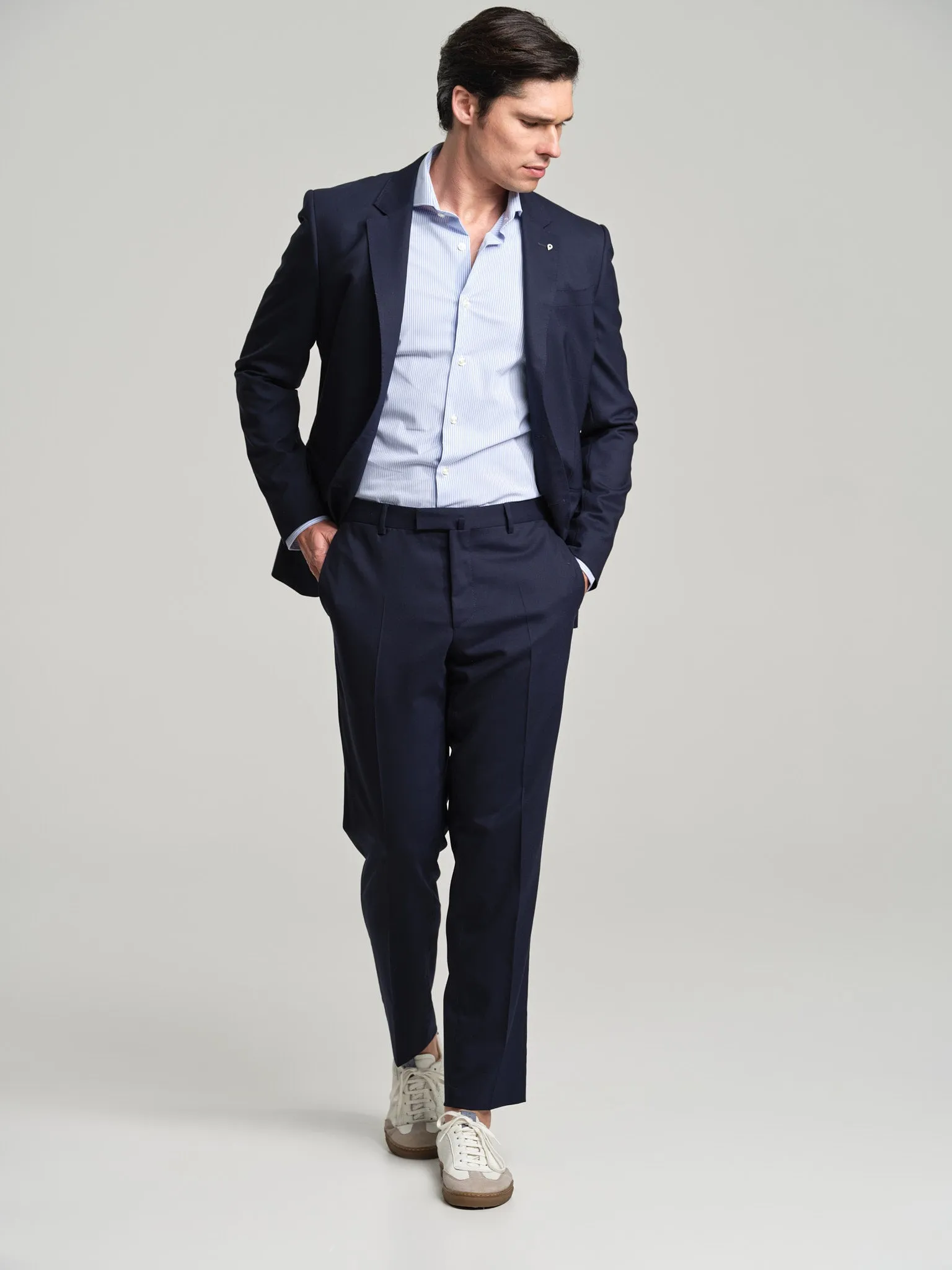 Slim fit K-Easy Travel prestige suit