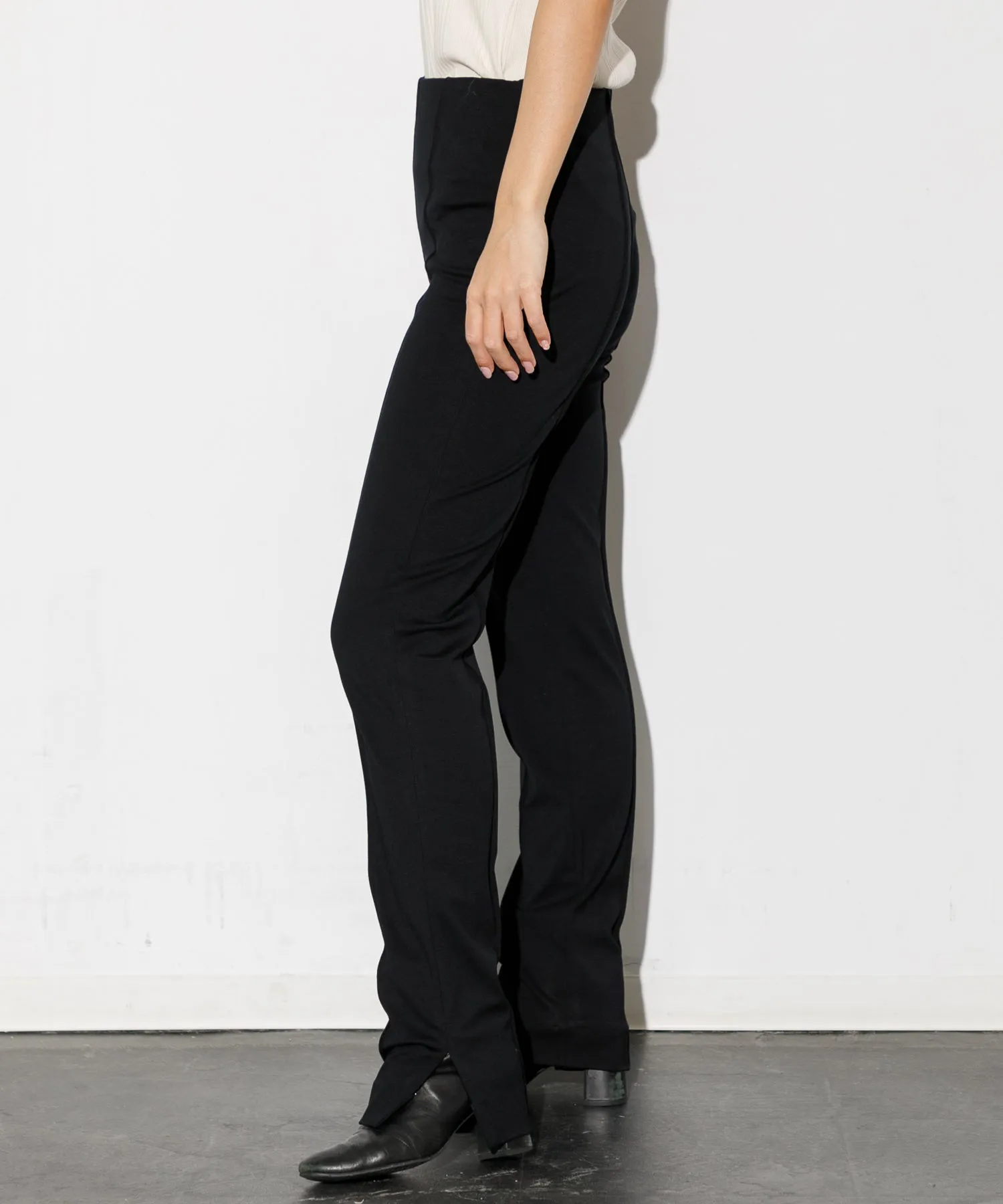 【WOMEN】THE FLATS CENTER SEAM PANTS